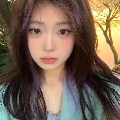 无冕皇后 封面